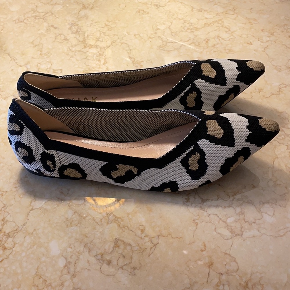 NWOT Leopard print flats - Picture 5 of 6